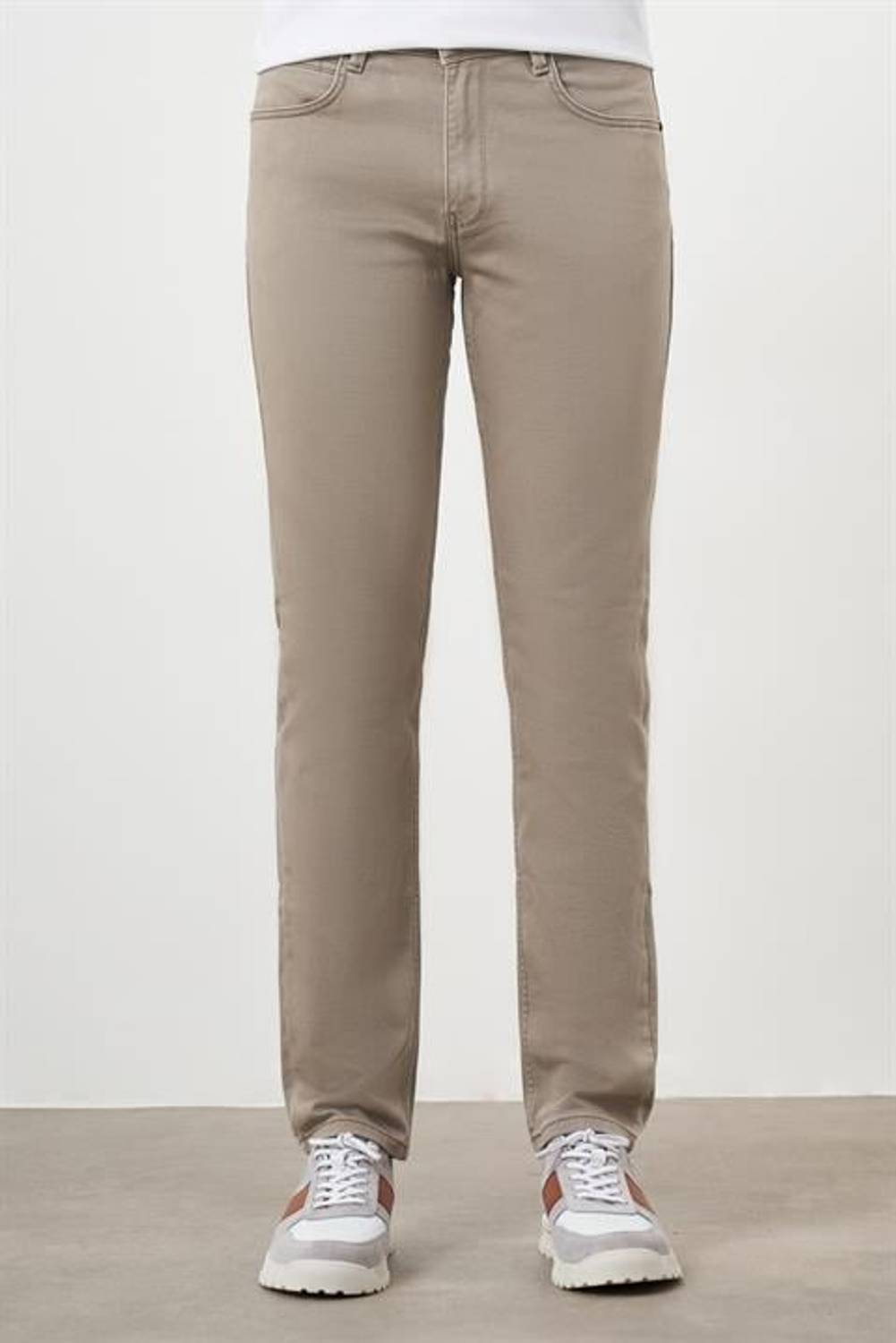 Мужские бежевые джинсы Morven, сезонные, из хлопка, 5 карманов, Dynamic Fit, 89,5% хлопок, 7,5% полиэстер, 3% эластан