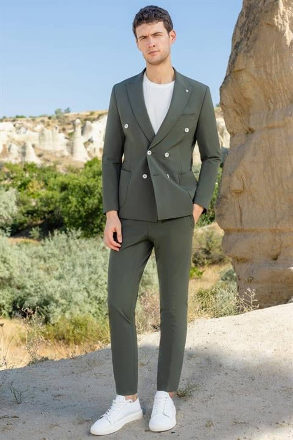 Morven Erkek Haki Polyamide Trend Kruvaze Slim Fit Sivri Yaka Takım Elbise