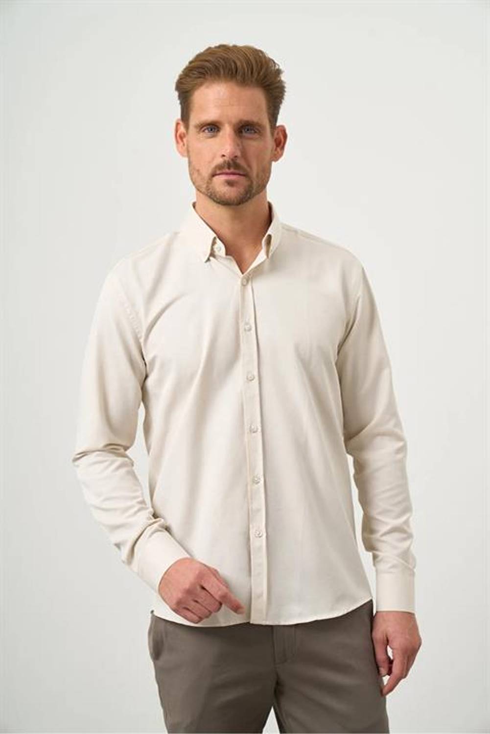 Düğmeli Yaka Kolay Ütülenebilir Oxford Pamuklu Slim Fit Gömlek