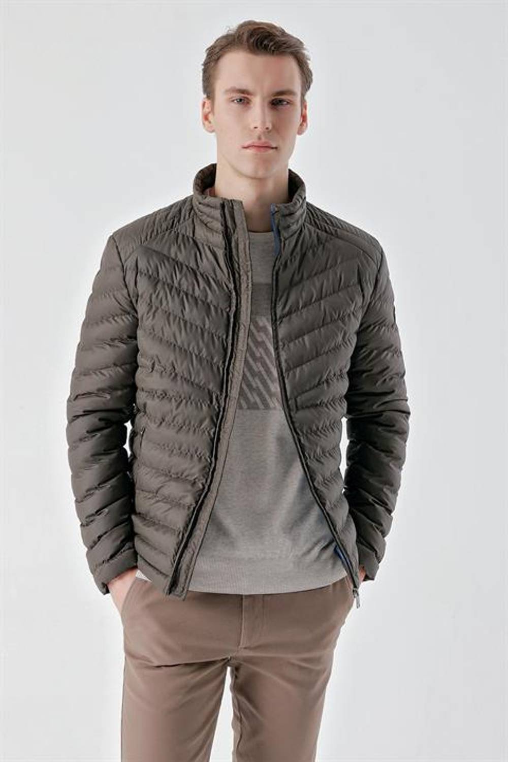 Хаки водоотталкивающий ветронепроницаемый пуховик Dynamic Fit для мужчин, взрослый размер, 100% полиэстер, с боковыми застежками на молнии