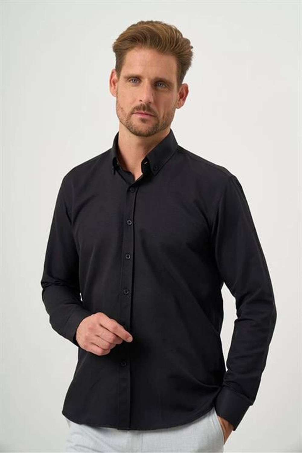 Düğmeli Yaka Kolay Ütülenebilir Oxford Pamuklu Slim Fit Gömlek