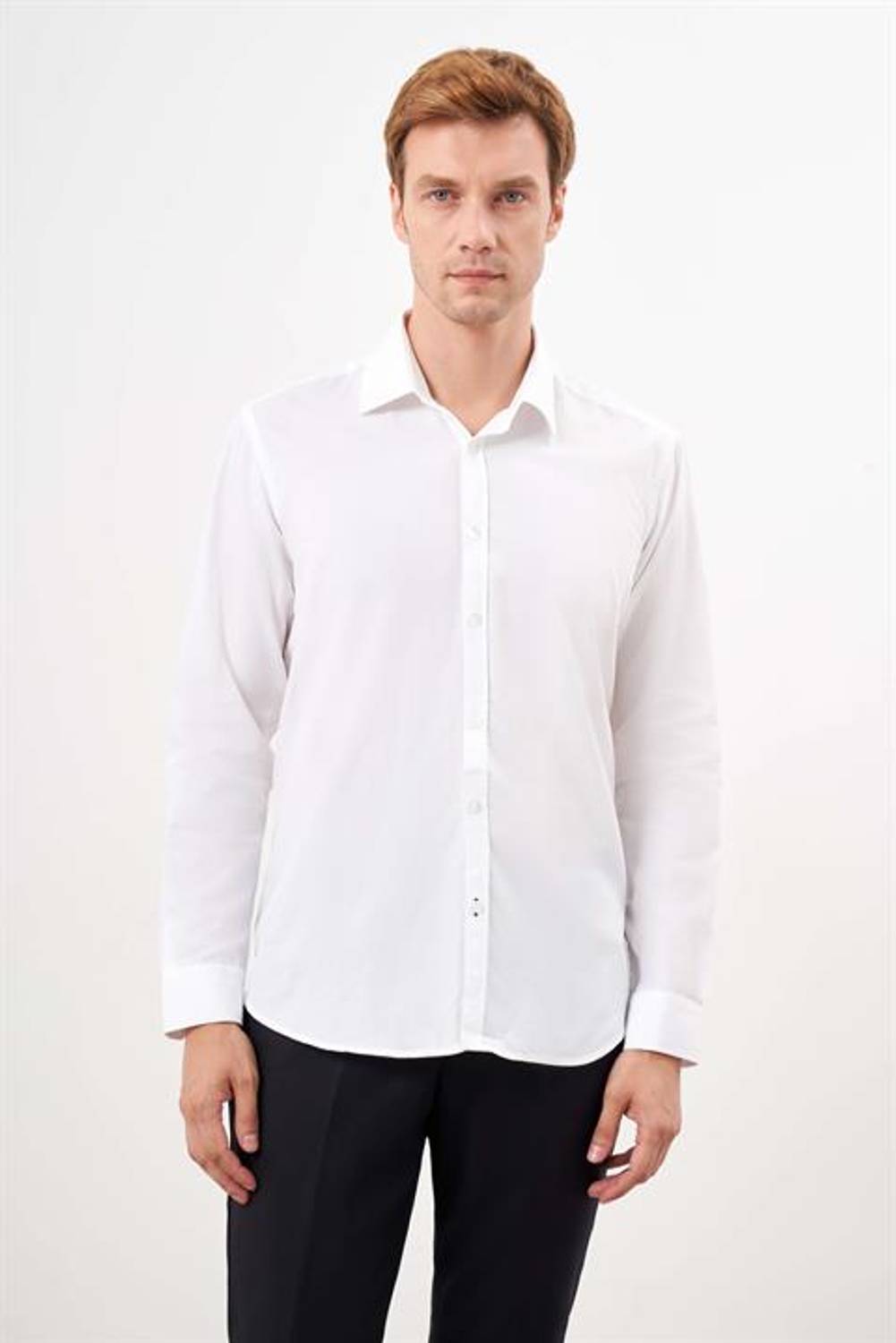 Morven Erkek Beyaz Pamuk Düz Desen Sert Yaka Regular Fit Gömlek