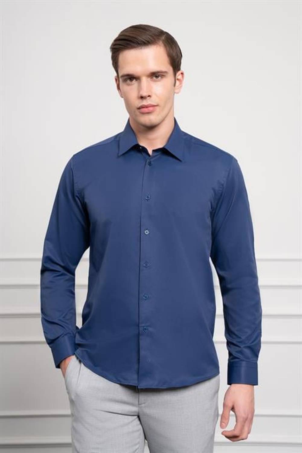 Morven Erkek Lacivert Slim Fit Dar Kesim Sert Spor Yaka Gömlek