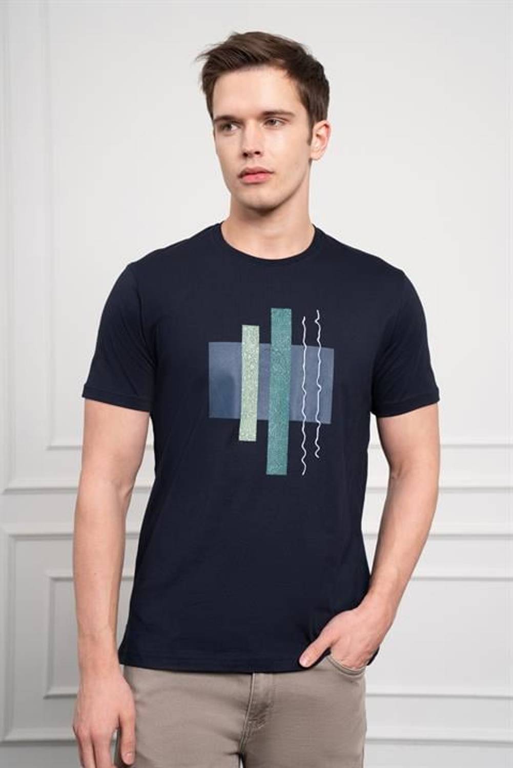 Morven Erkek Lacivert Trend Bisiklet Yaka Dinamik Fit Pamuk T-Shirt