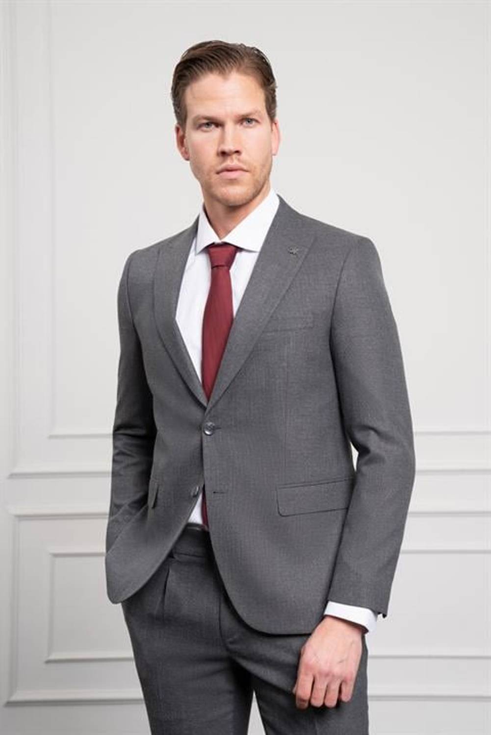 Morven Erkek Füme Trend Slim Fit Dar Kesim Sivri Yaka Takım Elbise