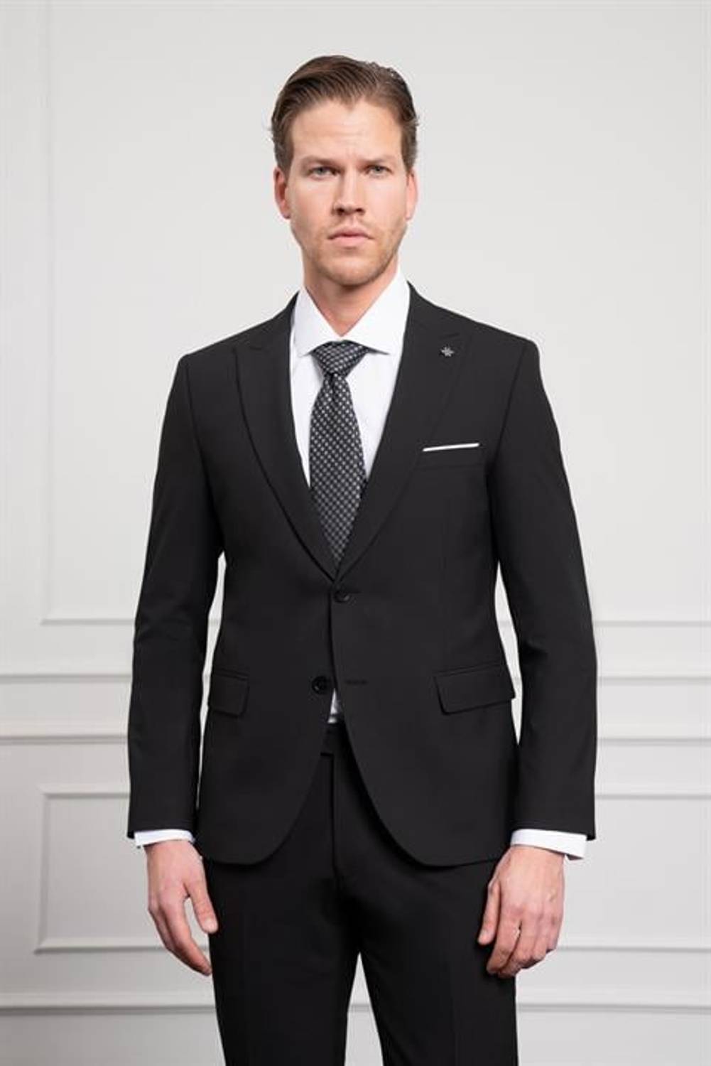 Morven Erkek Siyah Basic Düz Desen Slim Fit Sivri Yaka Takım Elbise