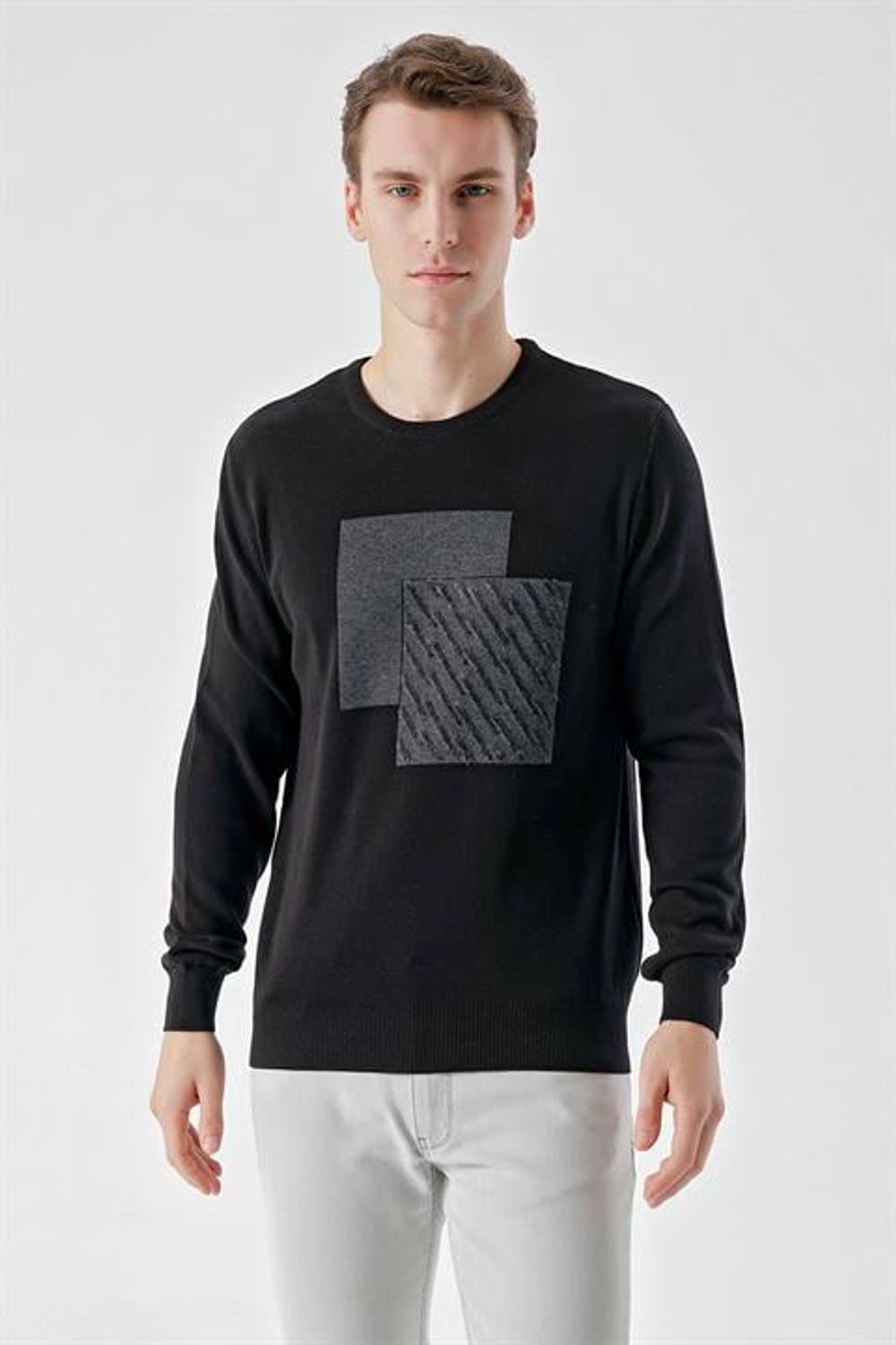Мужской черный свитер с воротником-лодочка, динамичная посадка, комфортный крой, 50% хлопок, 50% акрил, длинные рукава