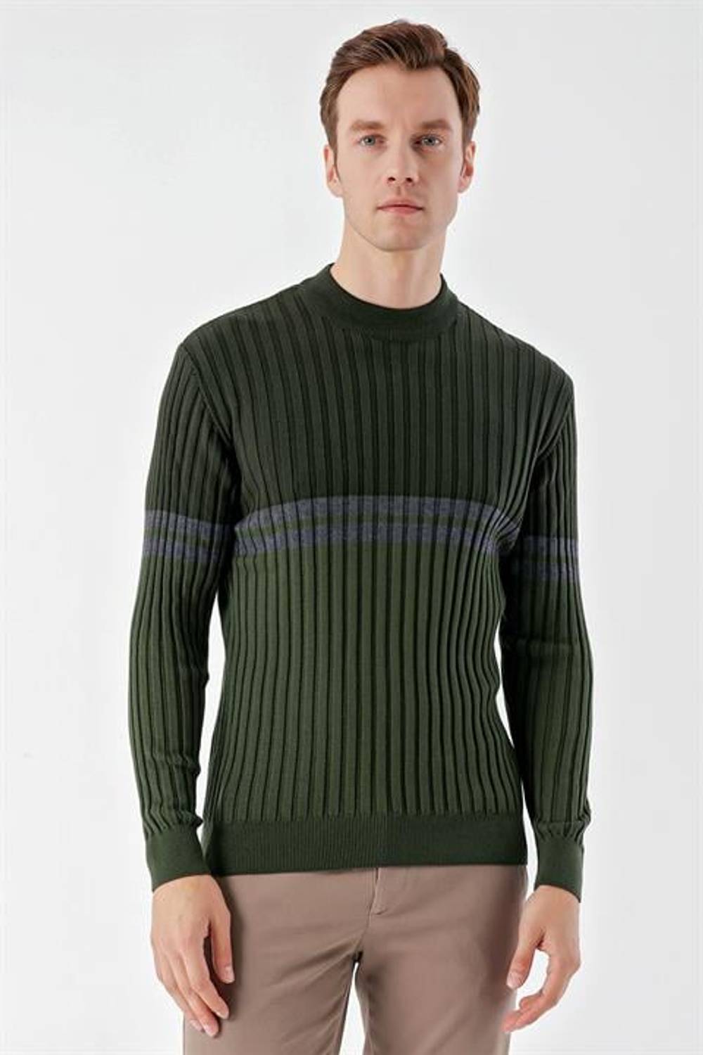 Мужской свитер Хаки с динамичной посадкой и воротником-таблетка из 50% хлопка и 50% акрила, длинные рукава, удобный крой