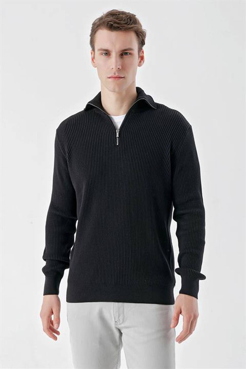 Morven Men's Black Trend Zippered High Collar Dynamic Fit Comfortable Cut Knitwear