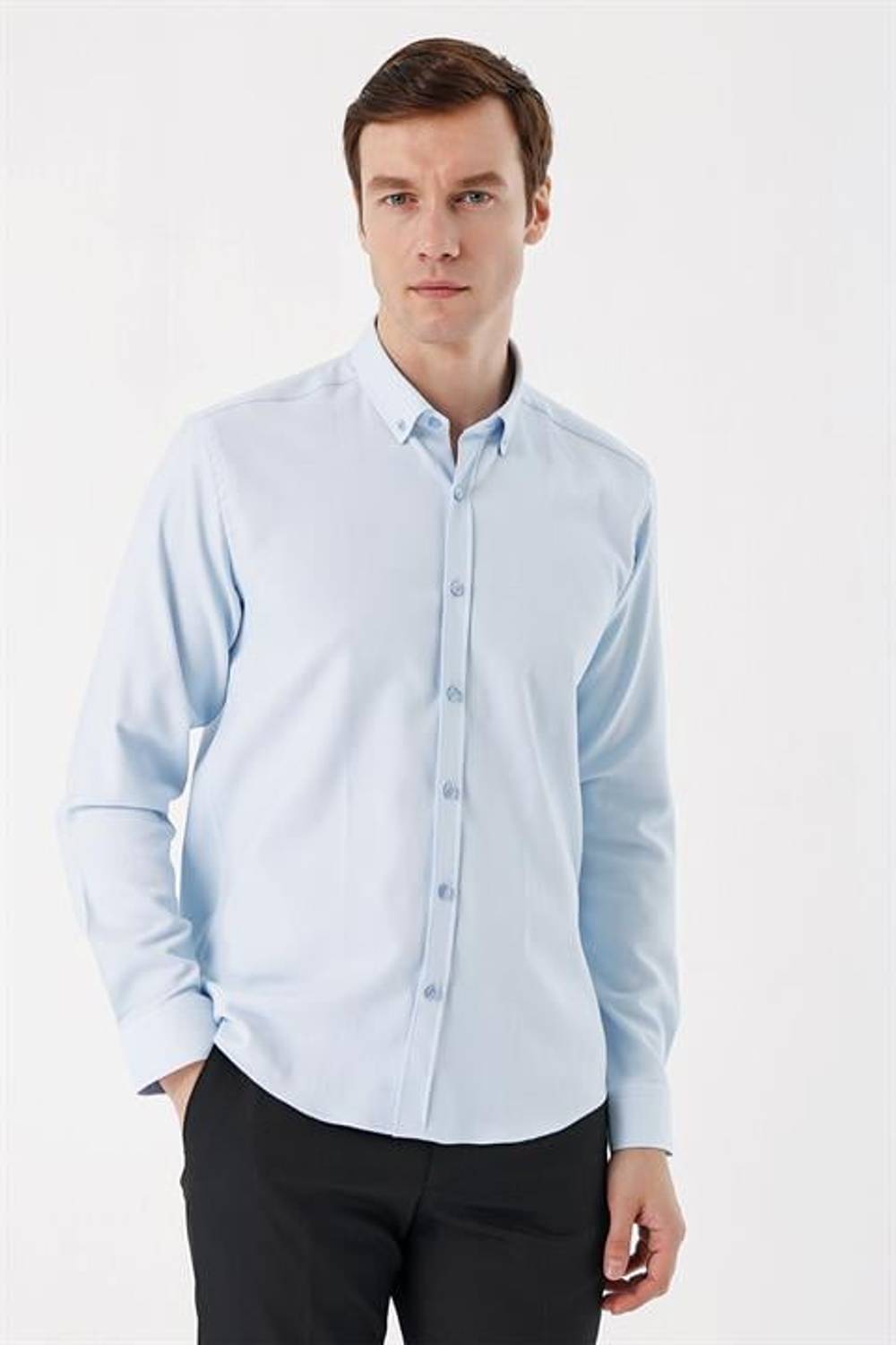 Мужская рубашка Slim Fit с жаккардовым узором светло-голубого цвета, 57% хлопок, 40% полиэстер, 3% эластан, без карманов, длинные рукава