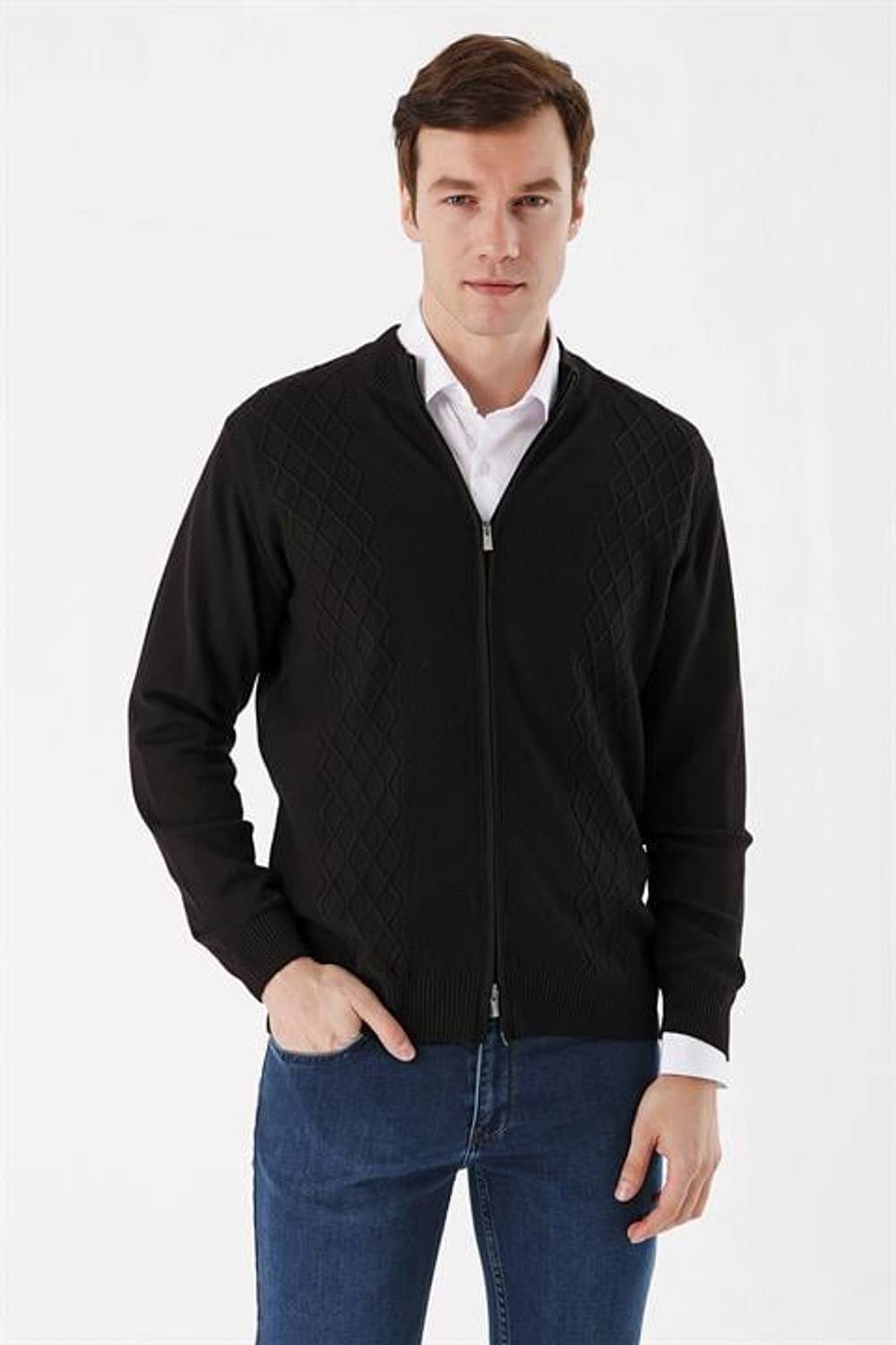 كارديجان مورفن أسود منقوش بسحّاب ديناميكي