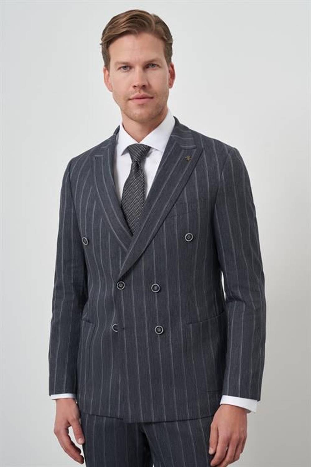 Morven Erkek Lacivert Tend Keten Kruvaze Slim  Fit Sivri Yaka Takım Elbise