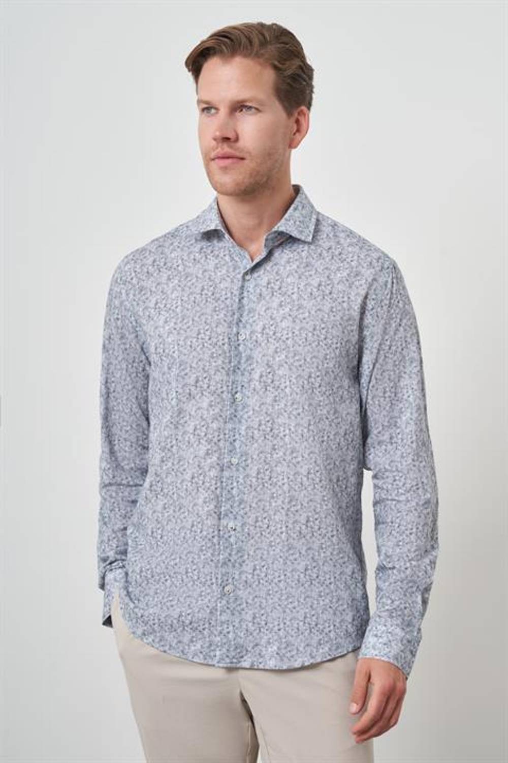 Morven Erkek Gri Keten Trend Dynamic Fit Düğmeli Yaka Gömlek