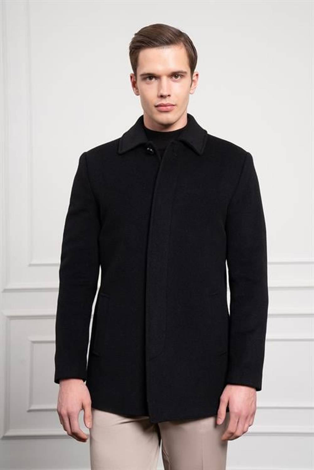 Morven Erkek Siyah Düğmeli Berberi Yaka Dynamic Fit Rahat Kesim Classic Kaşe Kaban