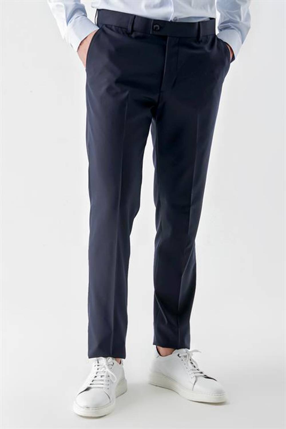 Чоловічі класичні штани морського кольору полівіскон slim fit з бічними кишенями та кнопкою на блискавці