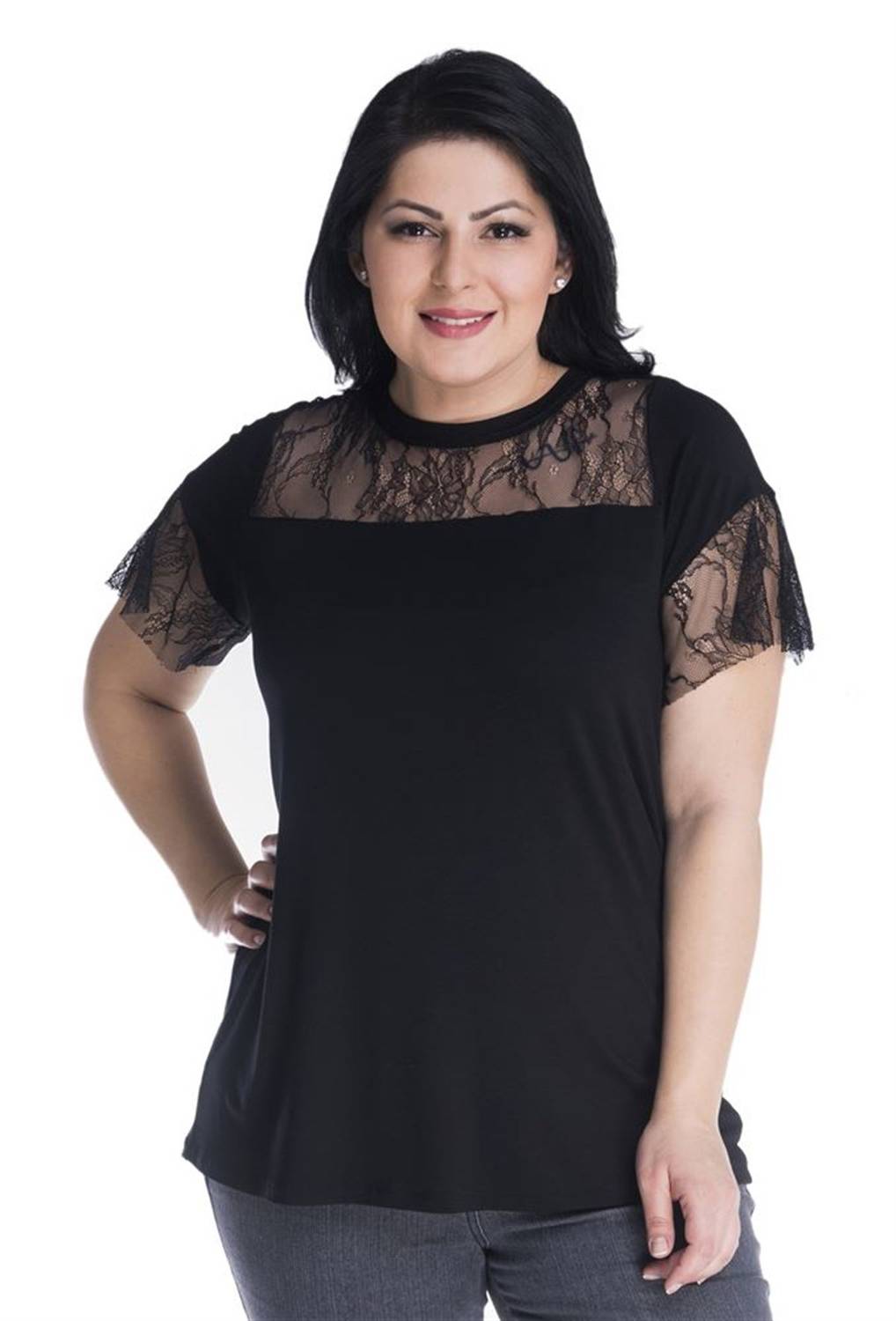 Футболка великого розміру з мереживними деталями спереду та на рукавах, чорного кольору