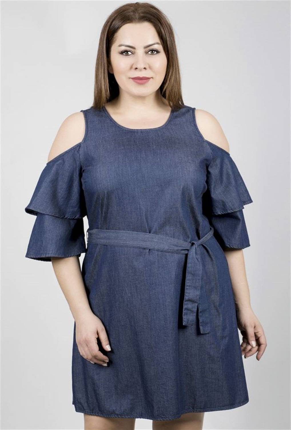 فستان دينم بأكمام مؤطرة