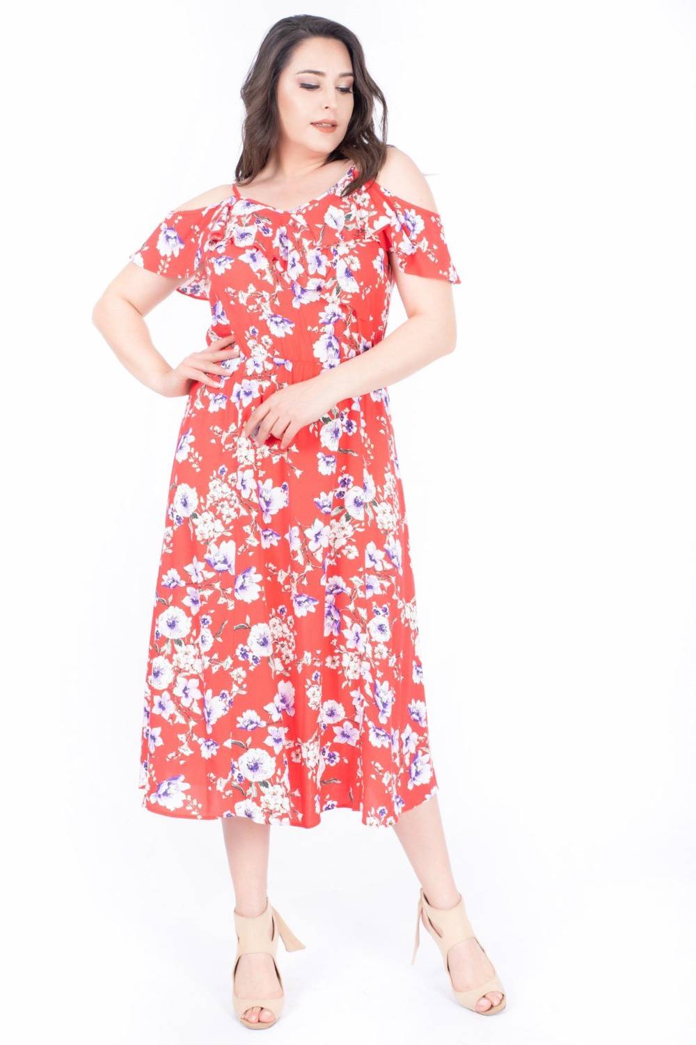 Сукня великого розміру з рюшами, червона, 100% віскоза, стандартний крій, довжина нижча за коліно, ідеальна для комфортного носіння