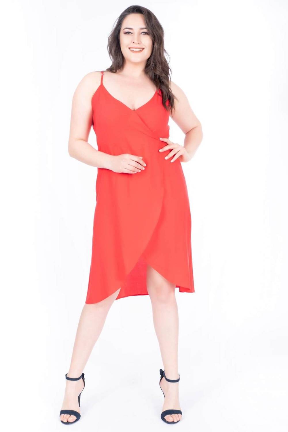 Платье с завязками на плечах, большой размер, красное, стандартный крой, 100% вискоза, средняя толщина, разрез