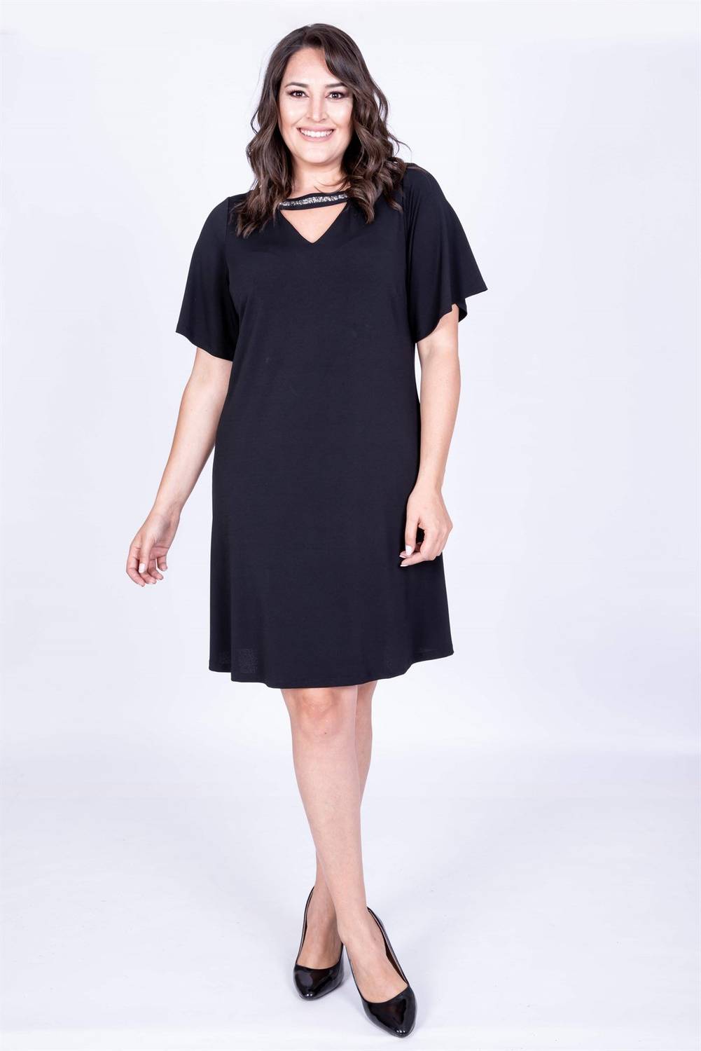 Платье с камнями и V-образным вырезом для полных женщин, короткие рукава, стандартный крой, средней длины, черного цвета, 97% полиэстер, 3% эластан