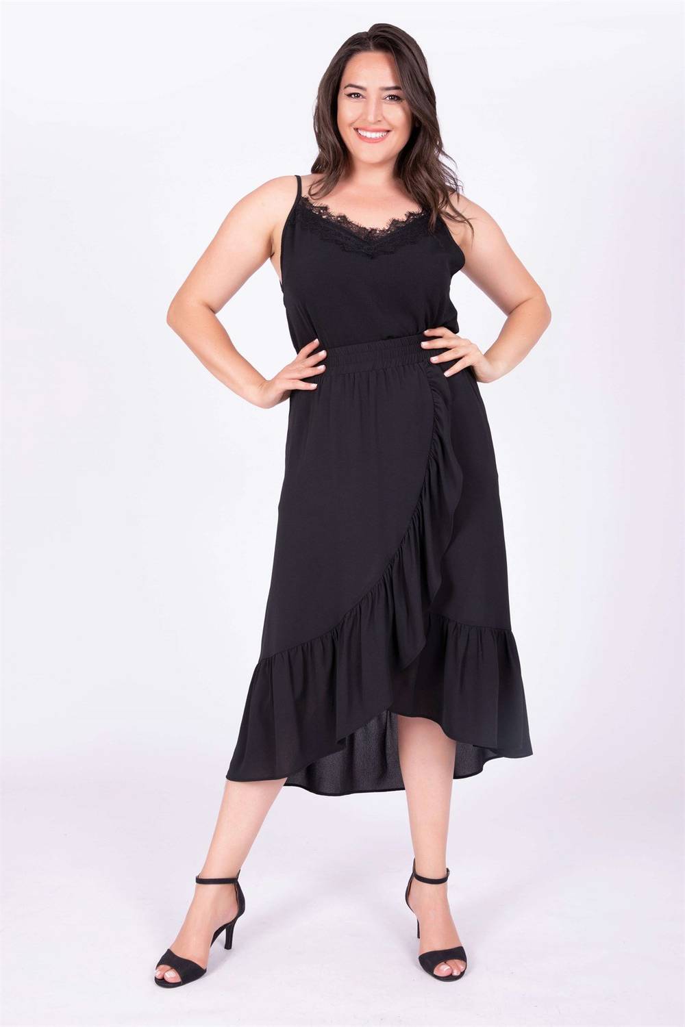 Длинная юбка с рюшем большого размера, черная, 100% вискоза, длина спереди 78 см, сзади 94 см, комфортный крой, размер 44-52