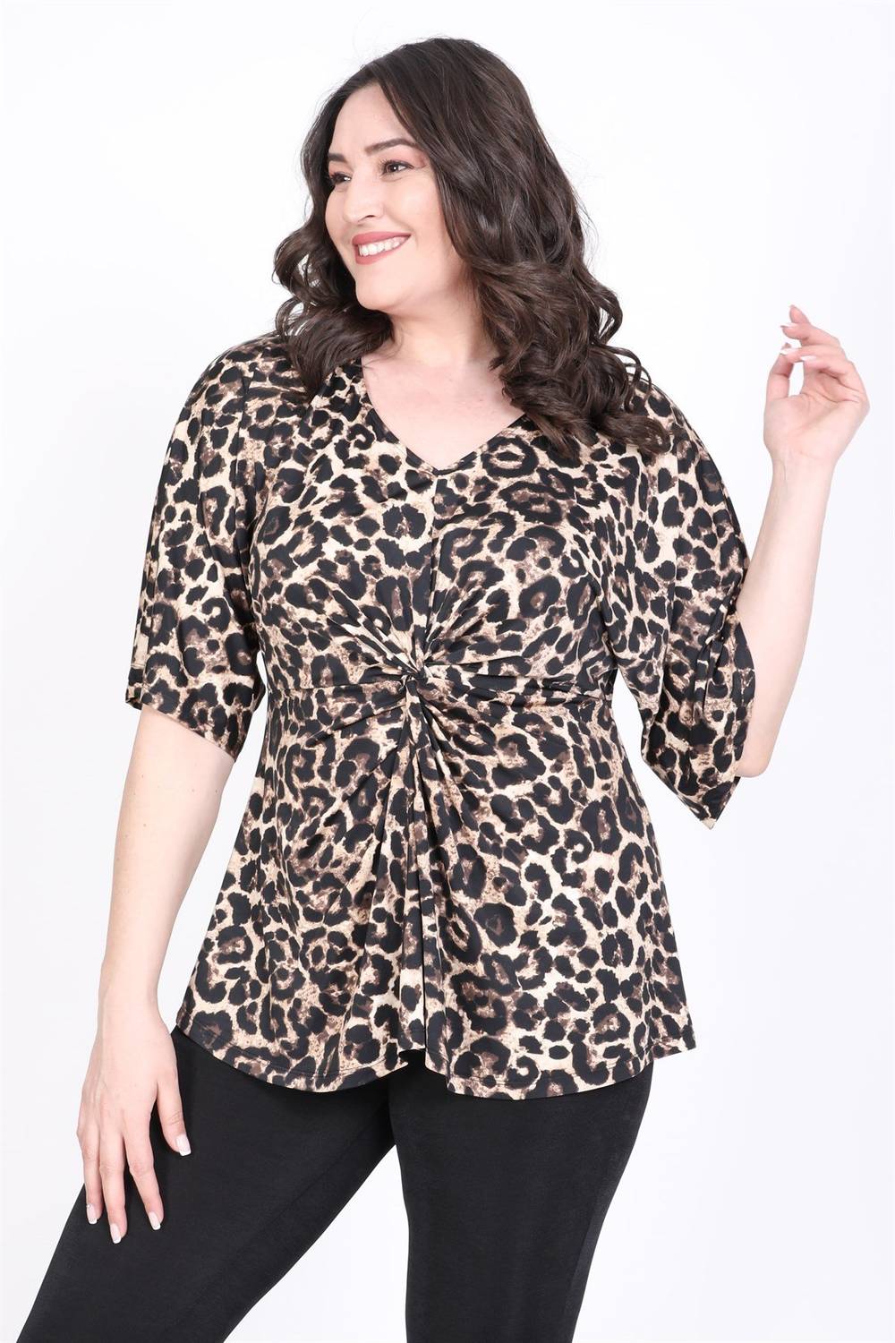 بلوزة مفصلة عقدة