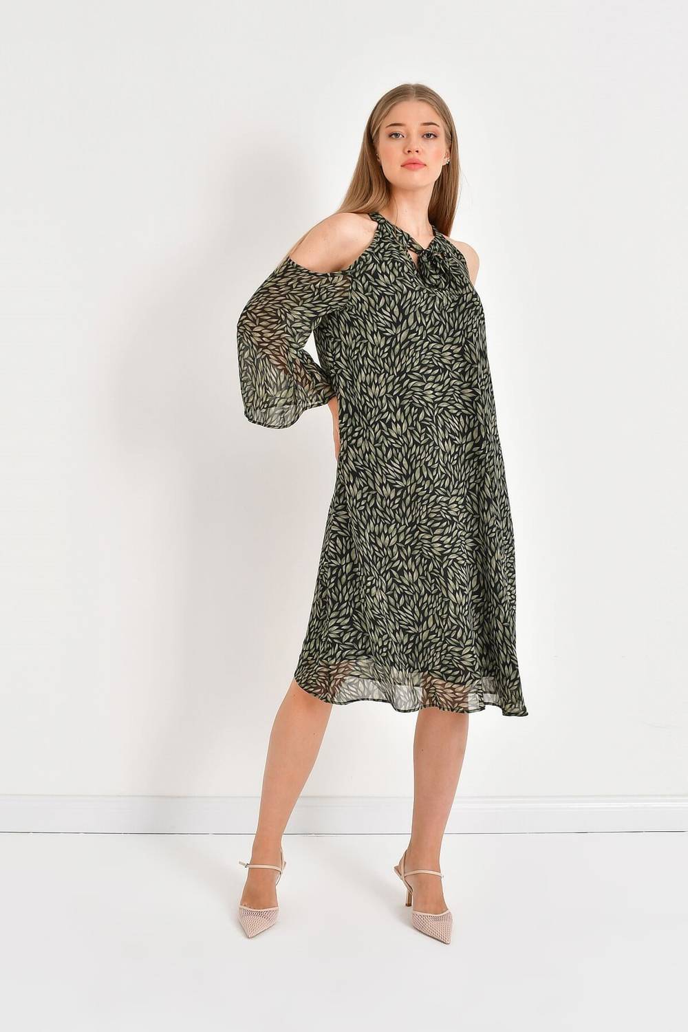 فستان شيفون مزين برباط