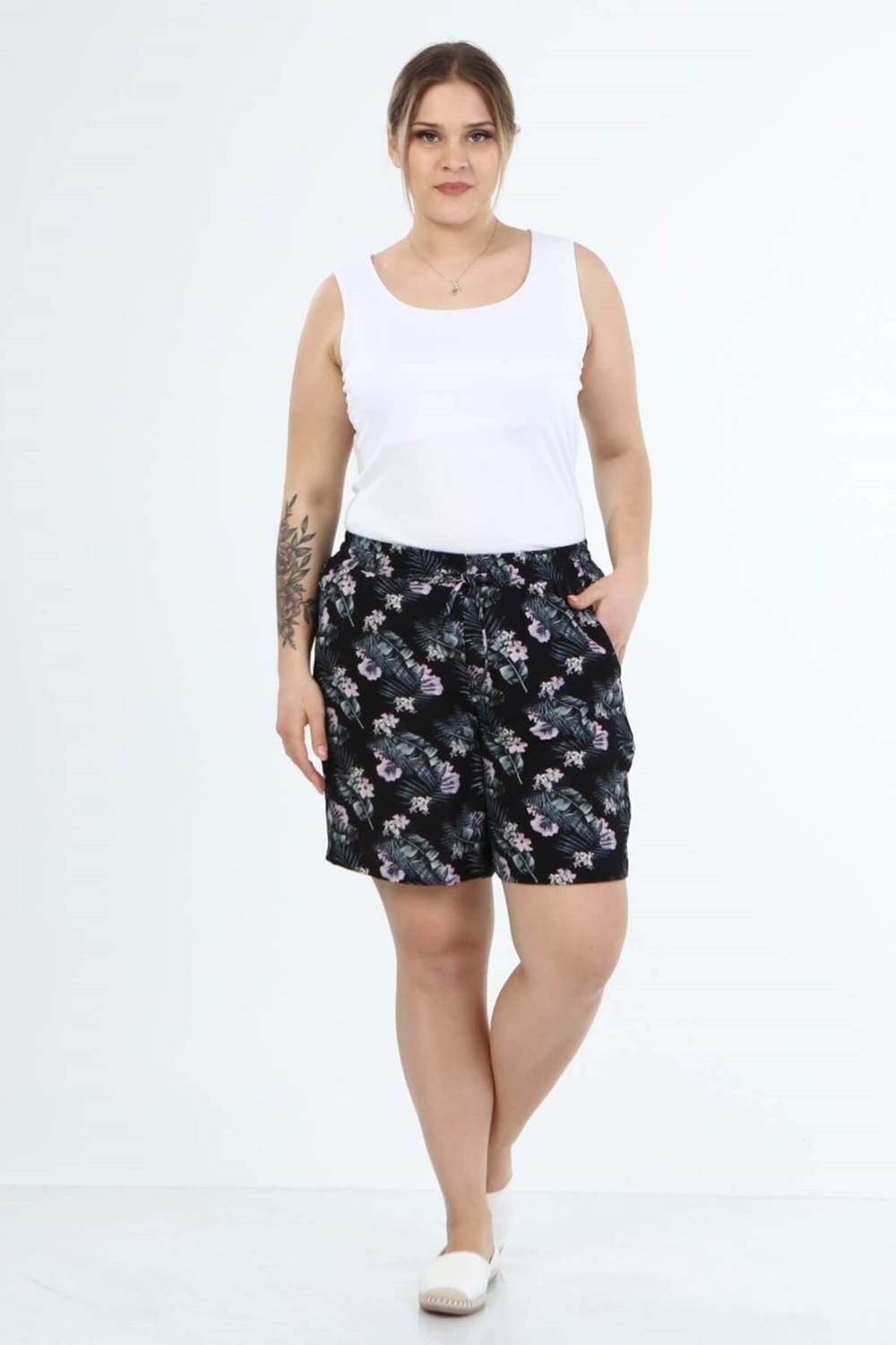 شورت بخصر مطاطي