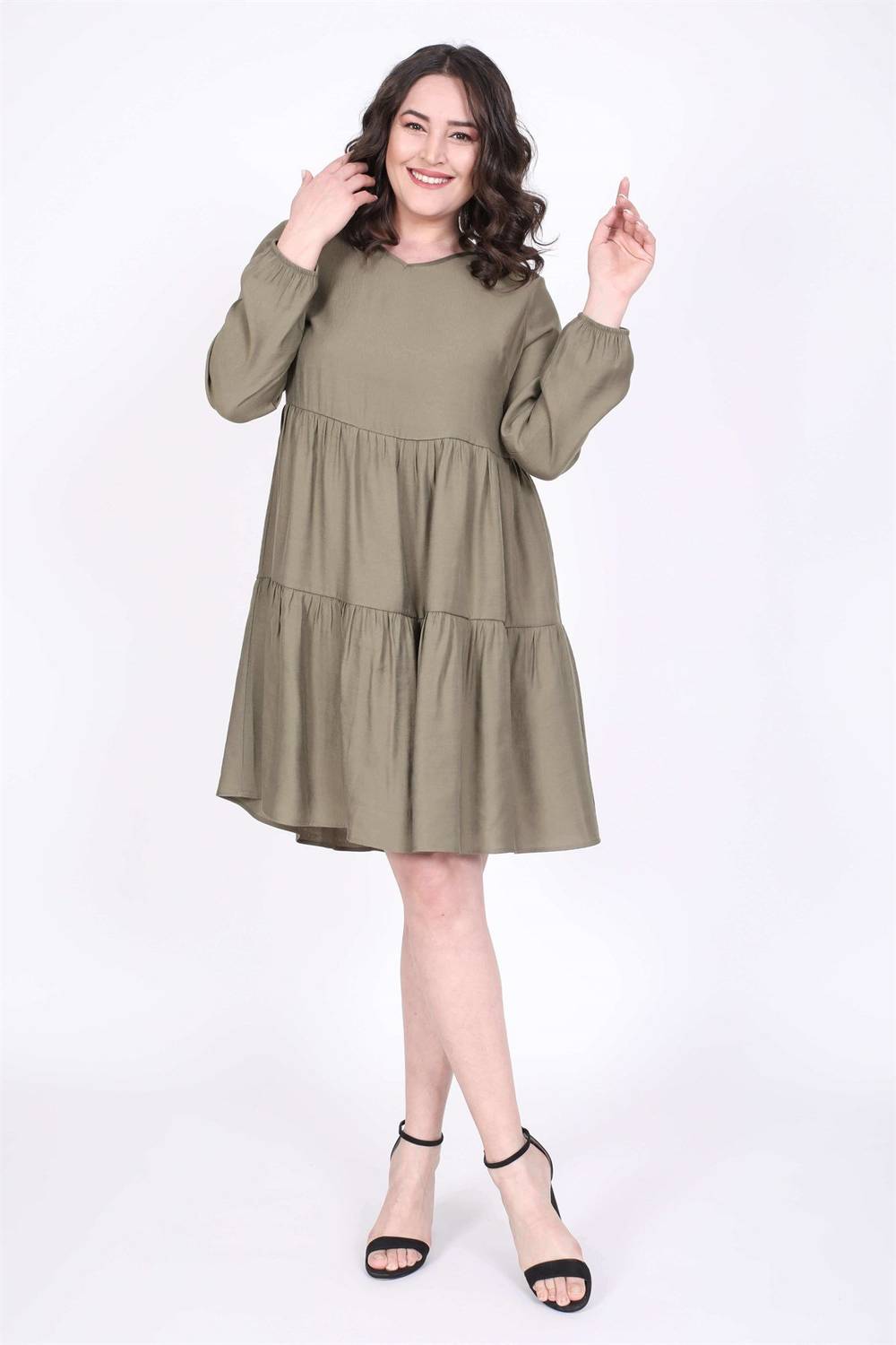 Сукня з V-подібним вирізом з воланами, великий розмір, м'яка тканина, кольорова палітра хакі, комфортний крій, для стильного образу