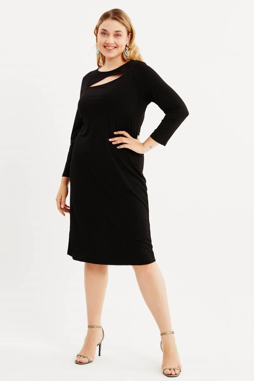 Collar Detailed Knitted Dress