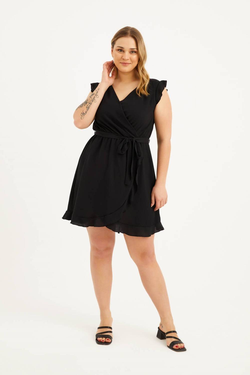 Платье с рюшами в стиле анвлеп, большие размеры, черное, комфортный покрой, V-образный вырез, эластичный пояс, легкая ткань, 97% полиэстер, 3% эластан