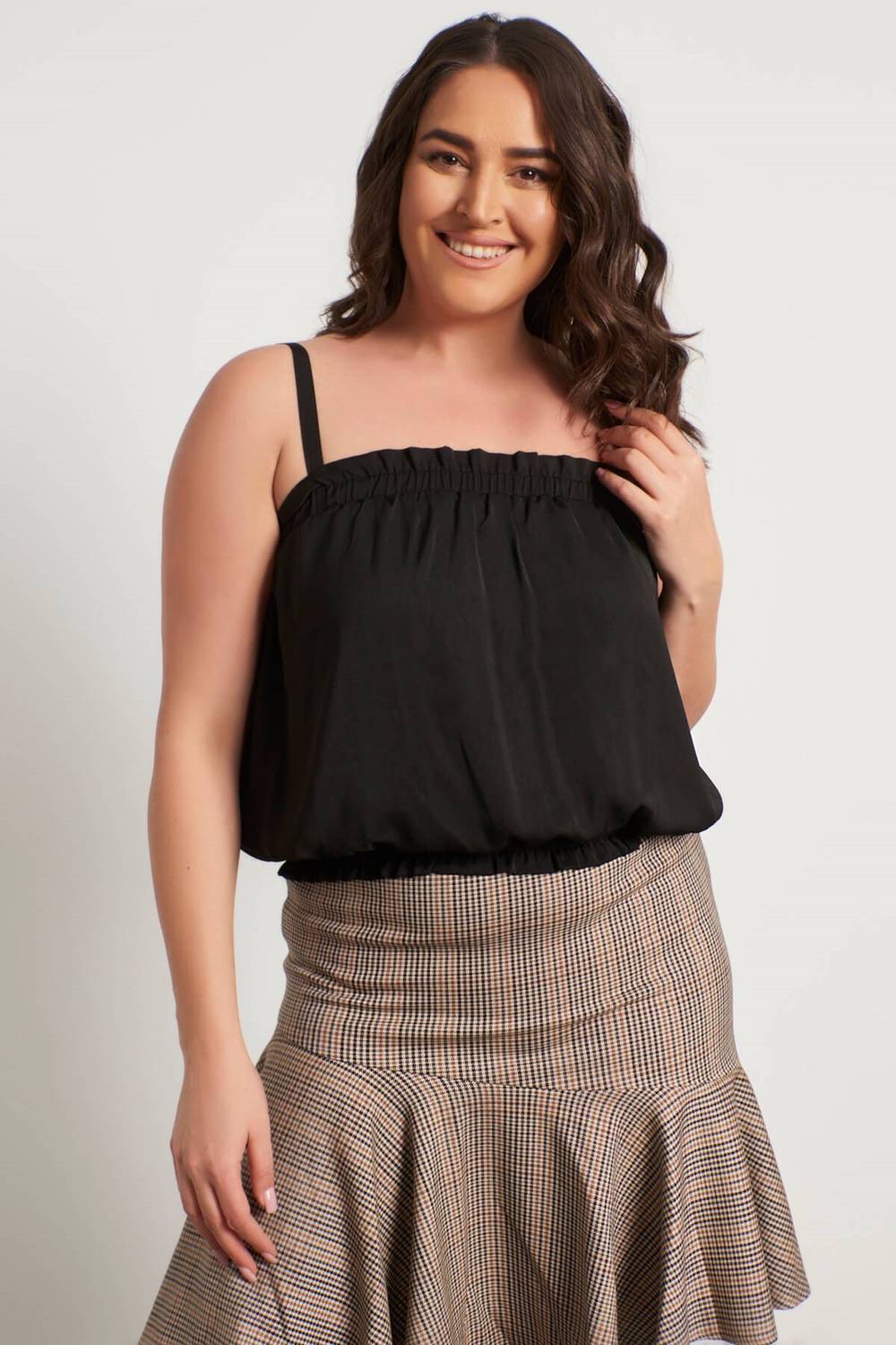 مبطنة علوية معلقة