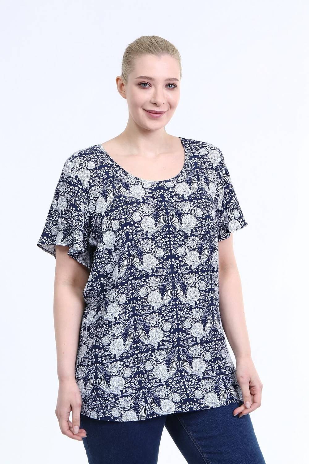 بلوزة بأكمام قصيرة مكشكشة