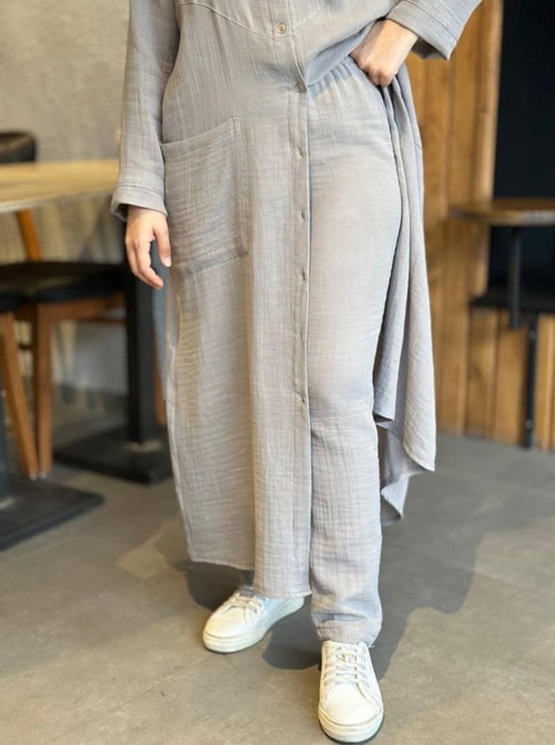 Gray Muslin Carrot Pants – Available in 3 sizes for a comfortable fit (36-52) with soft and breathable fabric