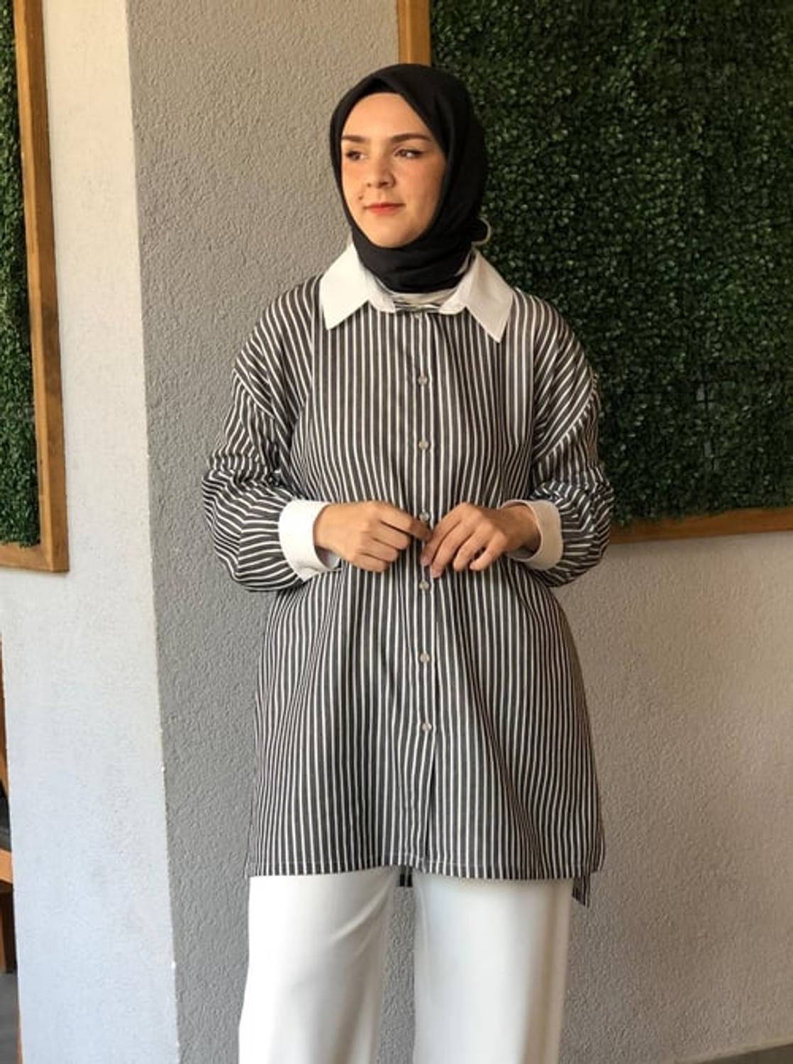 ÇİZGİLİ KISA GÖMLEK SİYAH