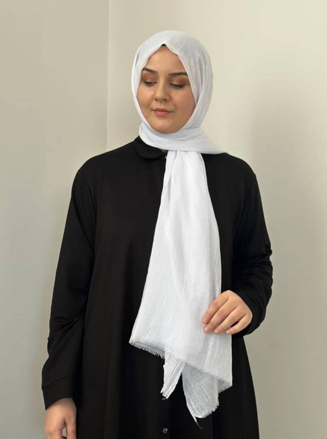 شال قطن أبيض خفيف ومريح للارتداء، لا يحتاج إلى كي، قابل للغسيل في الغسالة، أبعاد 193 سم × 90 سم