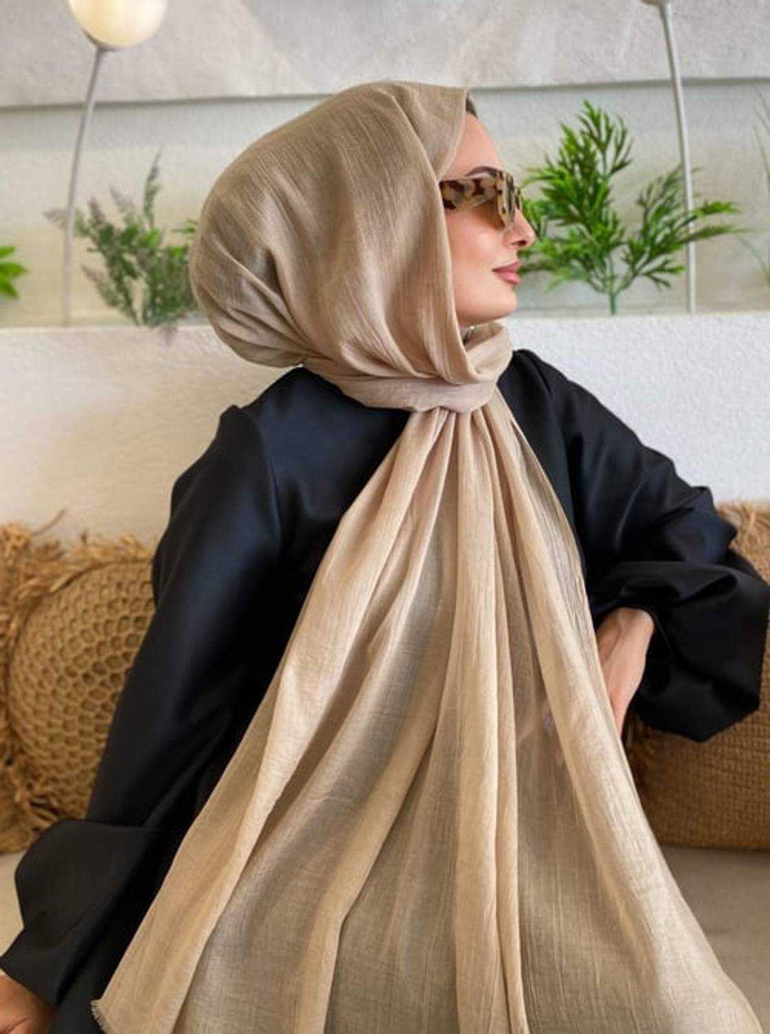 شال قطني كراميل خفيف الوزن لا يحتاج للكي يمكن غسله في الغسالة بأمان قياس 193 سم × 90 سم