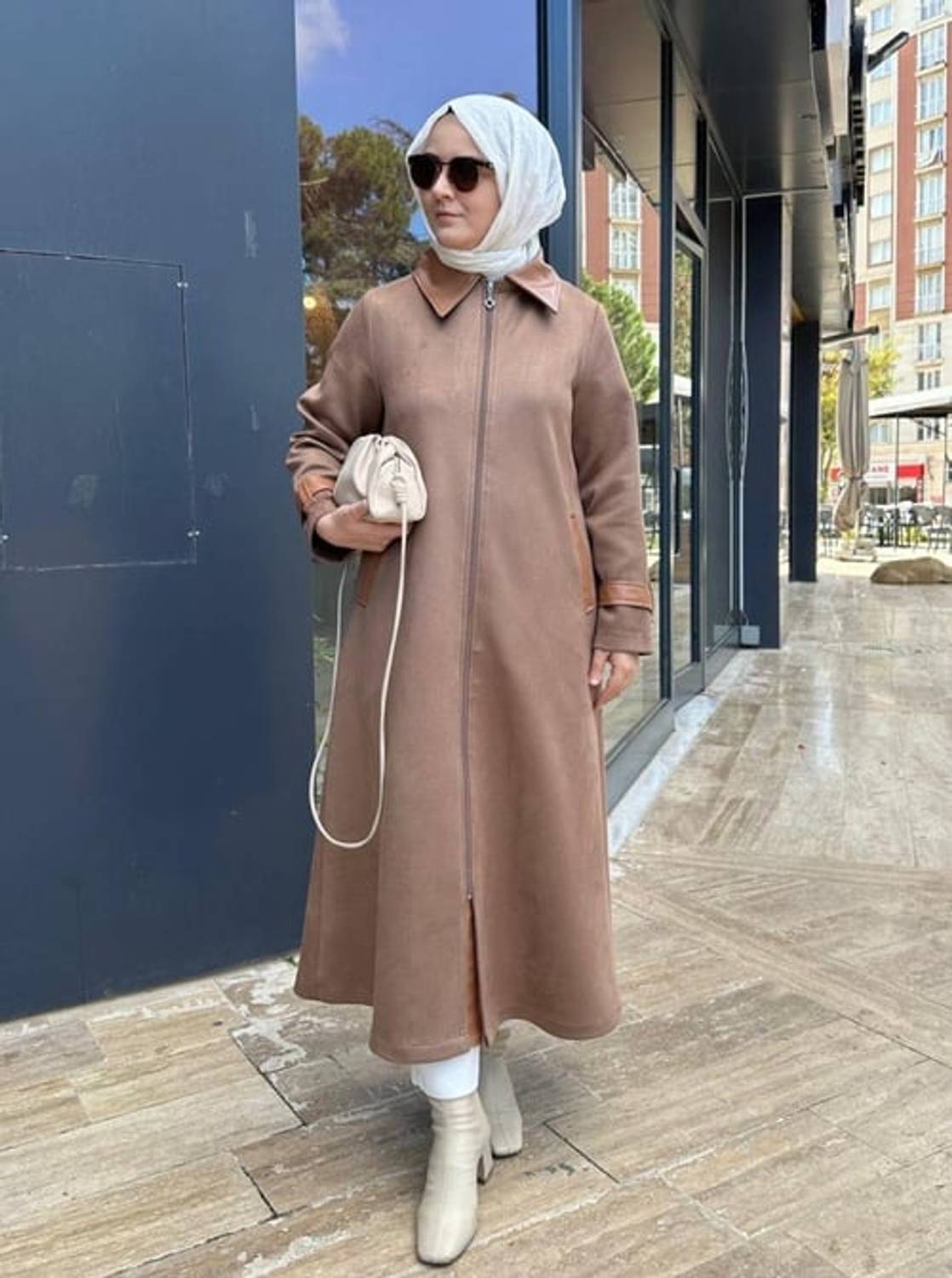 Кабан з фермуаром, коричневий, з замшевої тканини, розміри 36-52