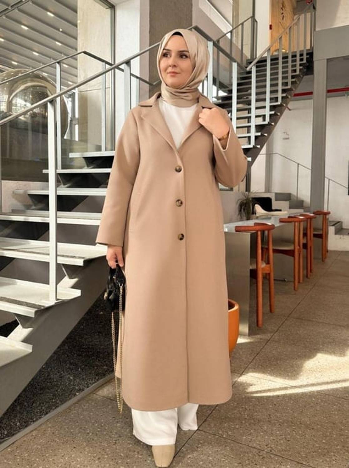 Бежевая кашемировая куртка, размеры 36-52, три размера, идеально подходит для любого стиля