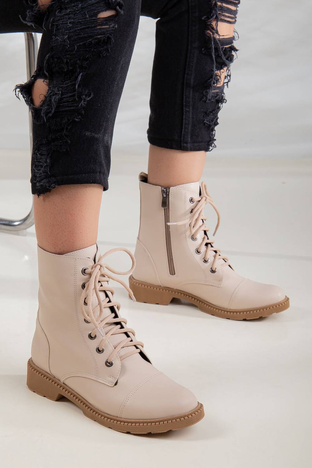 Darel Women's Flat Boot Boots SKIN SKIN