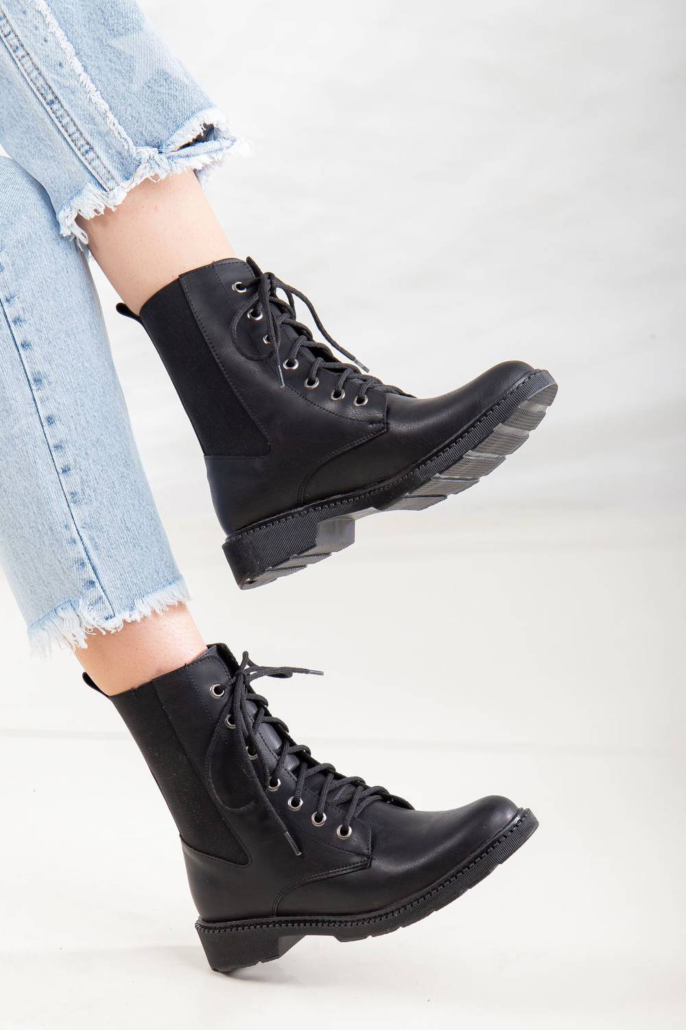 Ботинки Yoko женские с эластичным верхом черные из искусственной кожи, подошва термо, высота подошвы 3 см, размеры 36-40