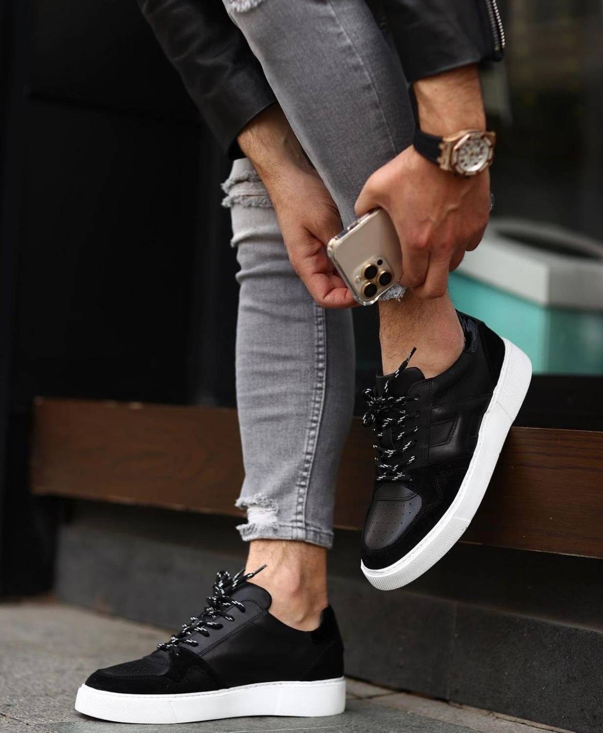 Чоловічі кросівки зі шкіри з принтом H та EVA підошвою, чорні, натуральна шкіра, висота підошви 3 см, р-ри 39-44