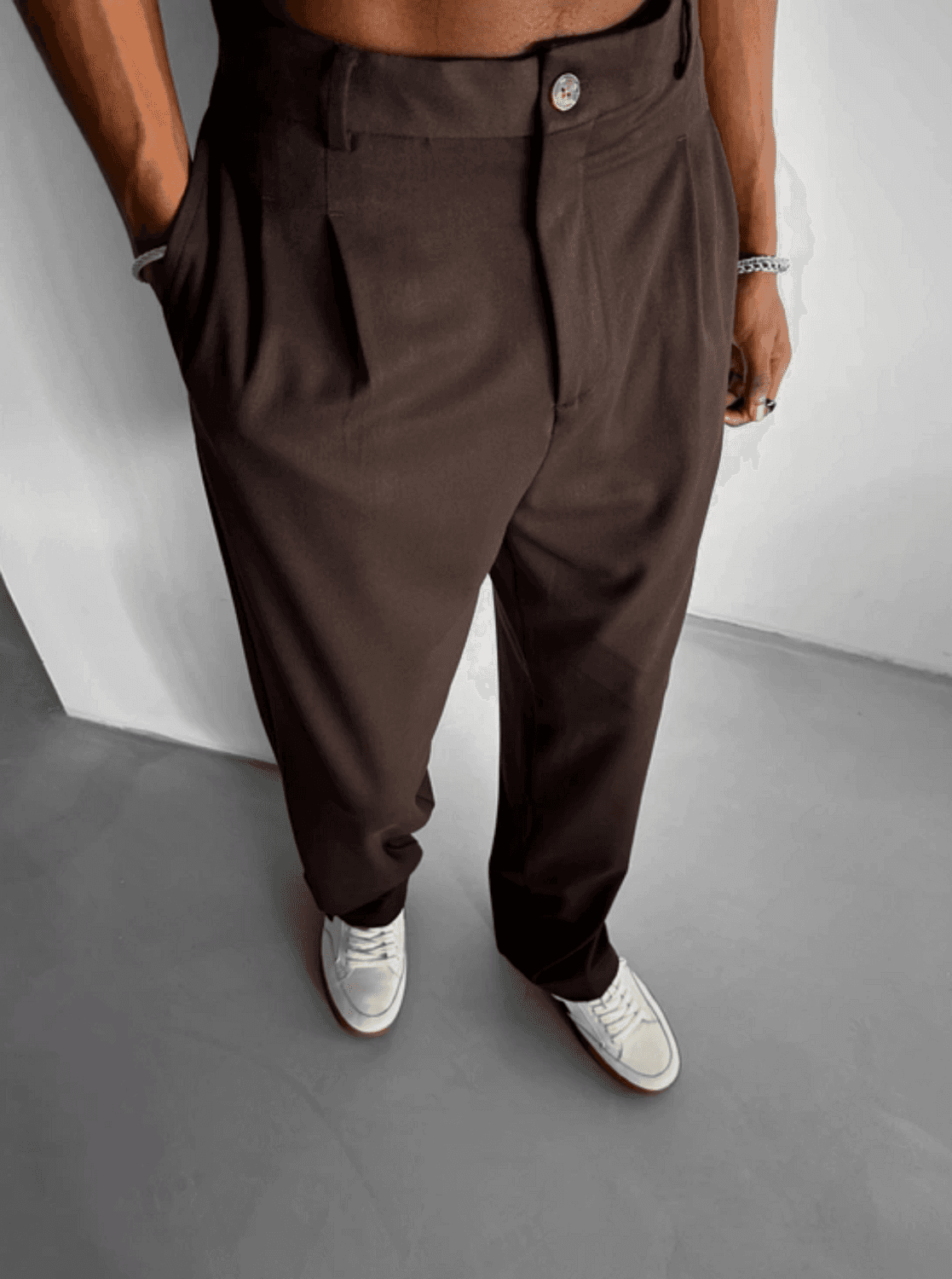 بنطلون رجالي قماش ليكرا فضفاض بخصر مطاطي - بني