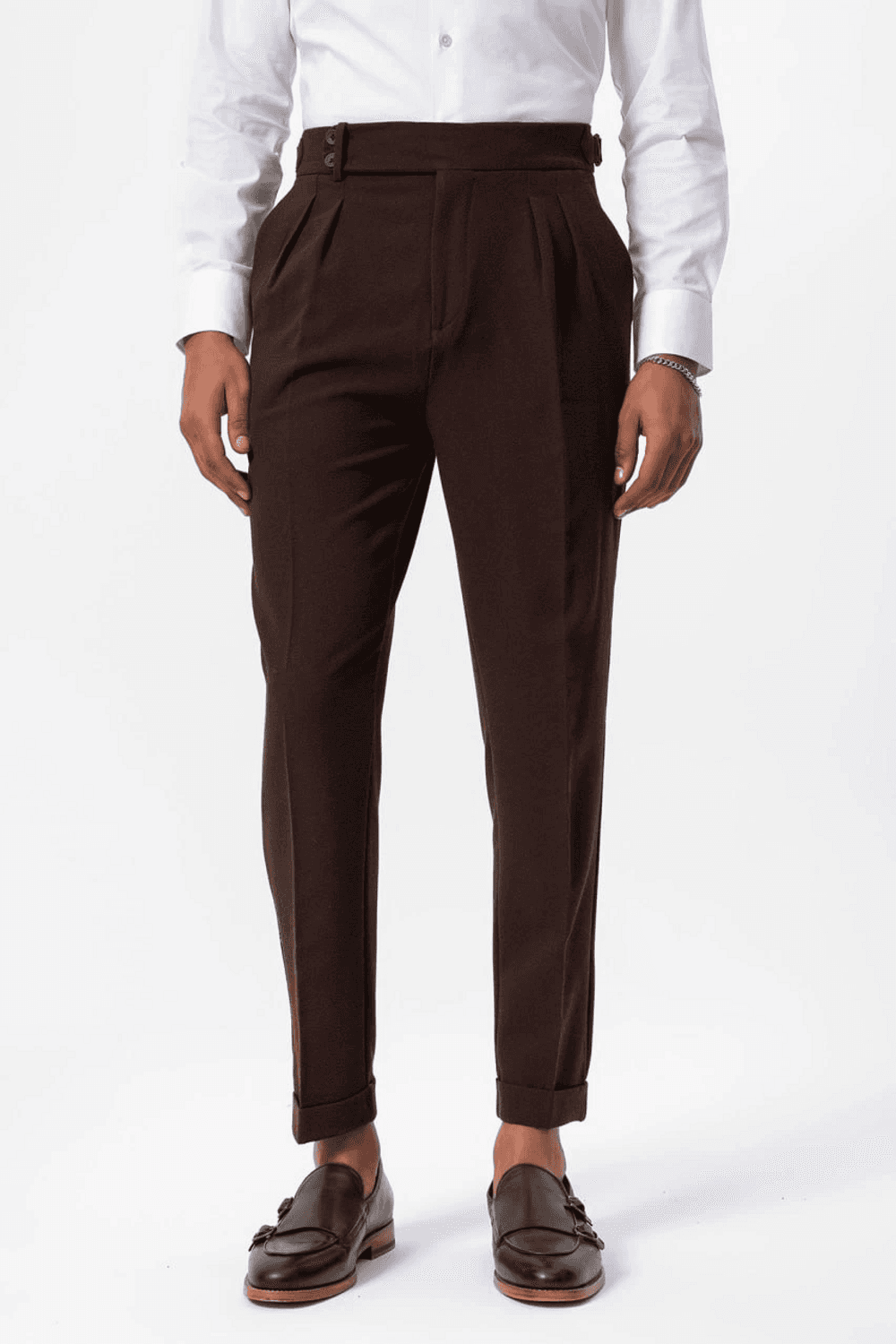 Men's High-Waisted Pleated Belted Trousers in Brown with Regular Fit, Perfect for Casual and Classic Styles