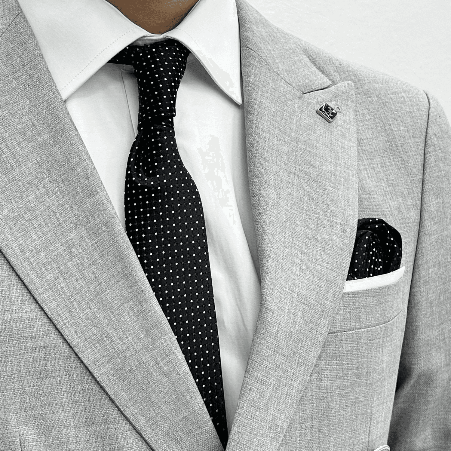 Чоловічий класичний костюм з металевими ґудзиками, сірий, slim fit, складі жакет і штани, для ваги 70-75 кг, тільки хімчистка