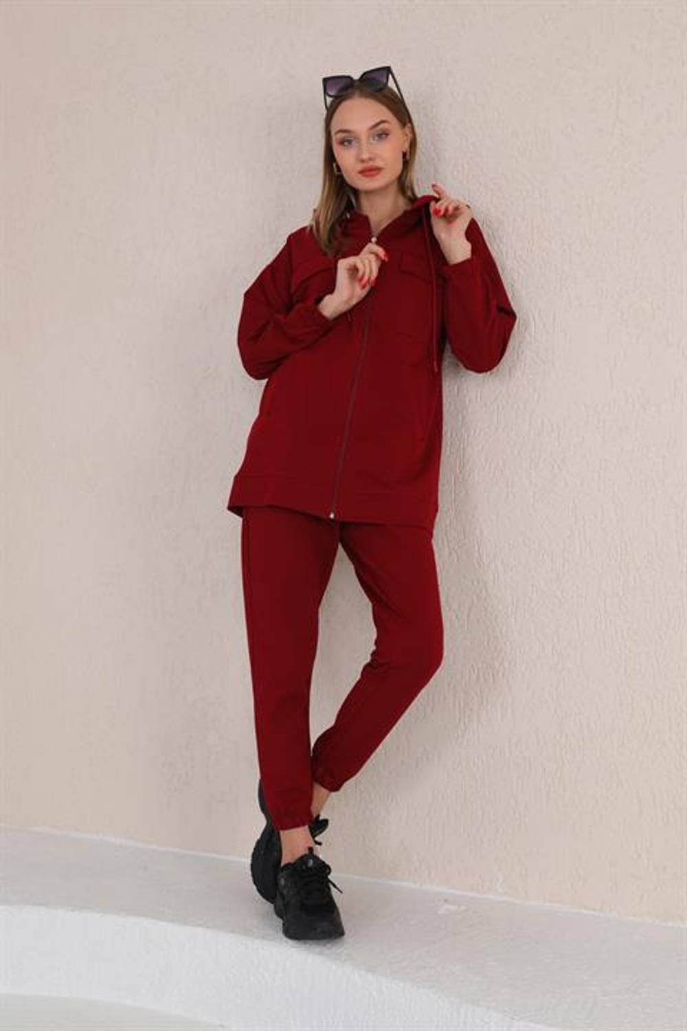 Жіночий спортивний комплект з кишенями бордового кольору, двочастинний, капюшон, висока якість, підходить для повсякденного носіння