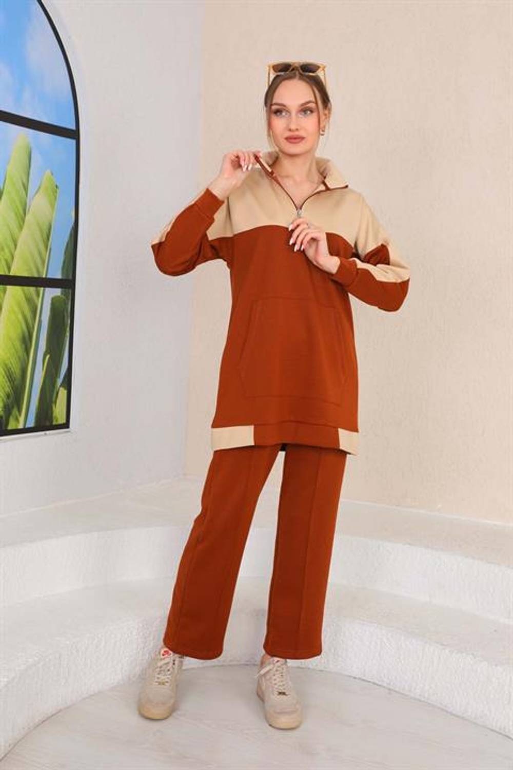 Жіноча спортивна двократна повсякденна майка кольору таба з кишенями та еластичною тканиною