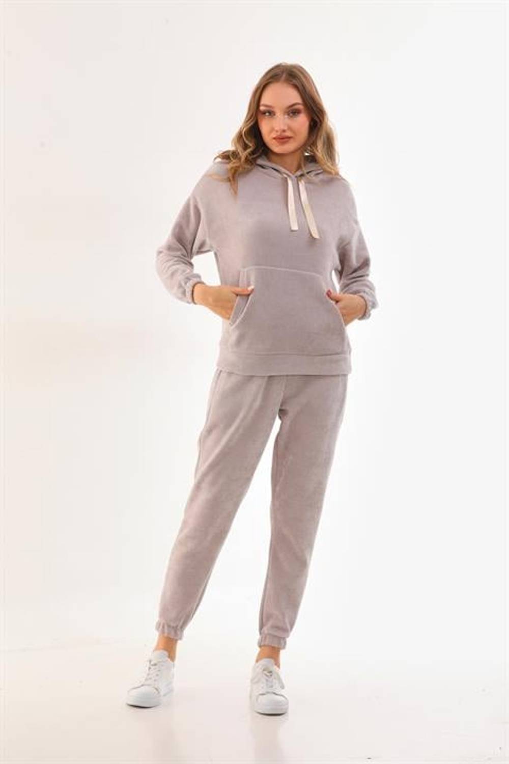 Kadın BEJ Renk Fitilli Yumoş Kadife Eşofman Takımı