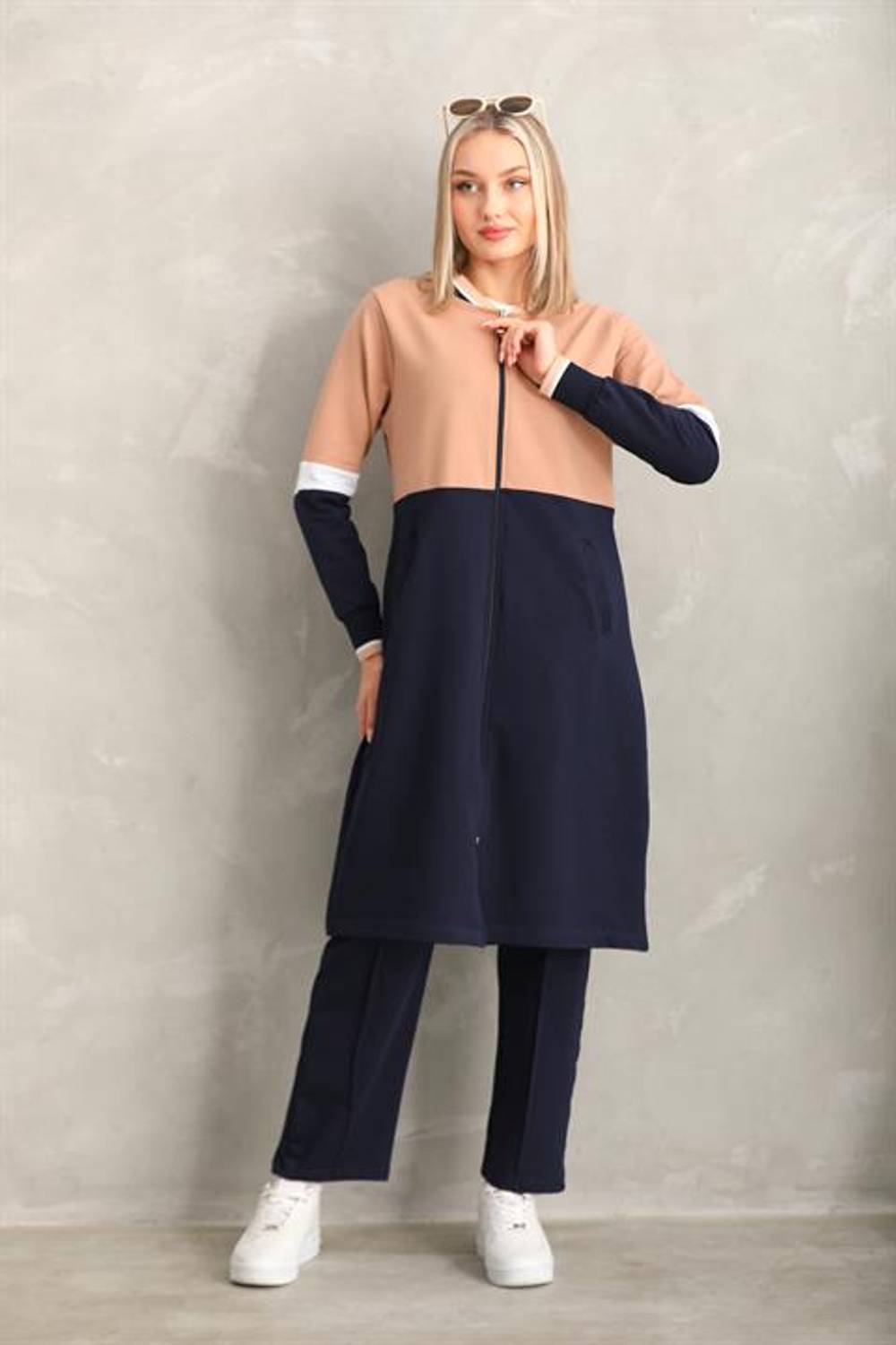 Жіночий спортивний костюм з довгими рукавами та тренчем Візон для повсякденного використання