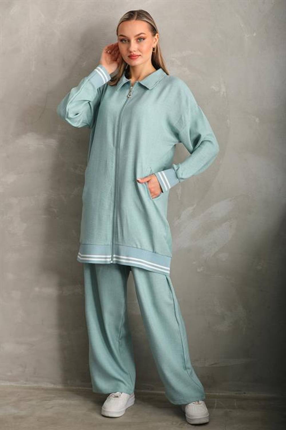 Жіночий комплект для повсякденного носіння: сорочка та штани кольору м'ятного, oversize, з високоякісної тканини Ayborin